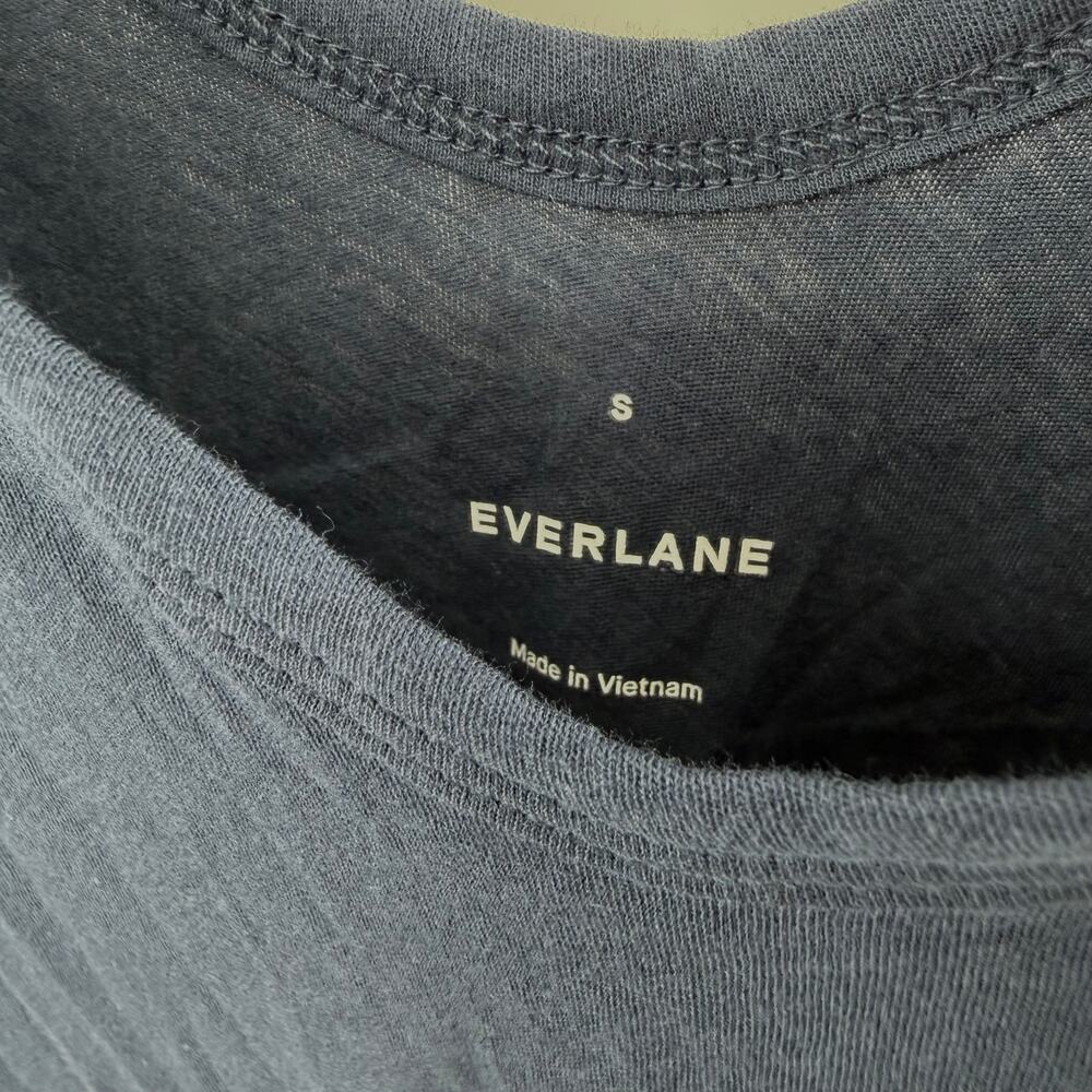 Everlane Cotton Air Tank Top in navy Size S NWOT - Picture 3 of 6